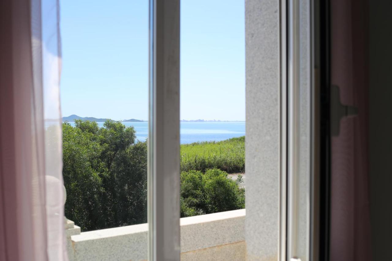 Apartamentos Oasis De Calma ロス・アルカサレス エクステリア 写真