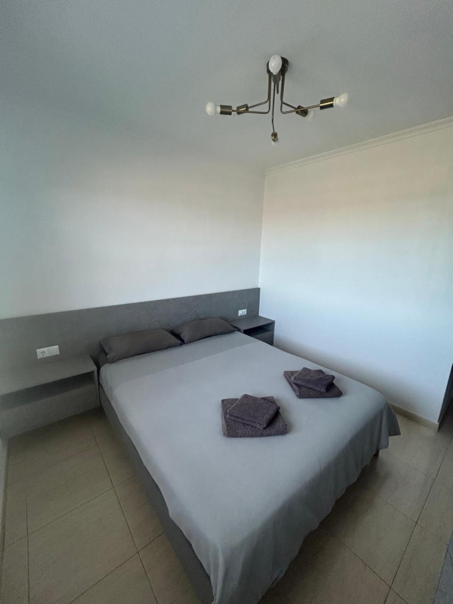 Apartamentos Oasis De Calma ロス・アルカサレス エクステリア 写真